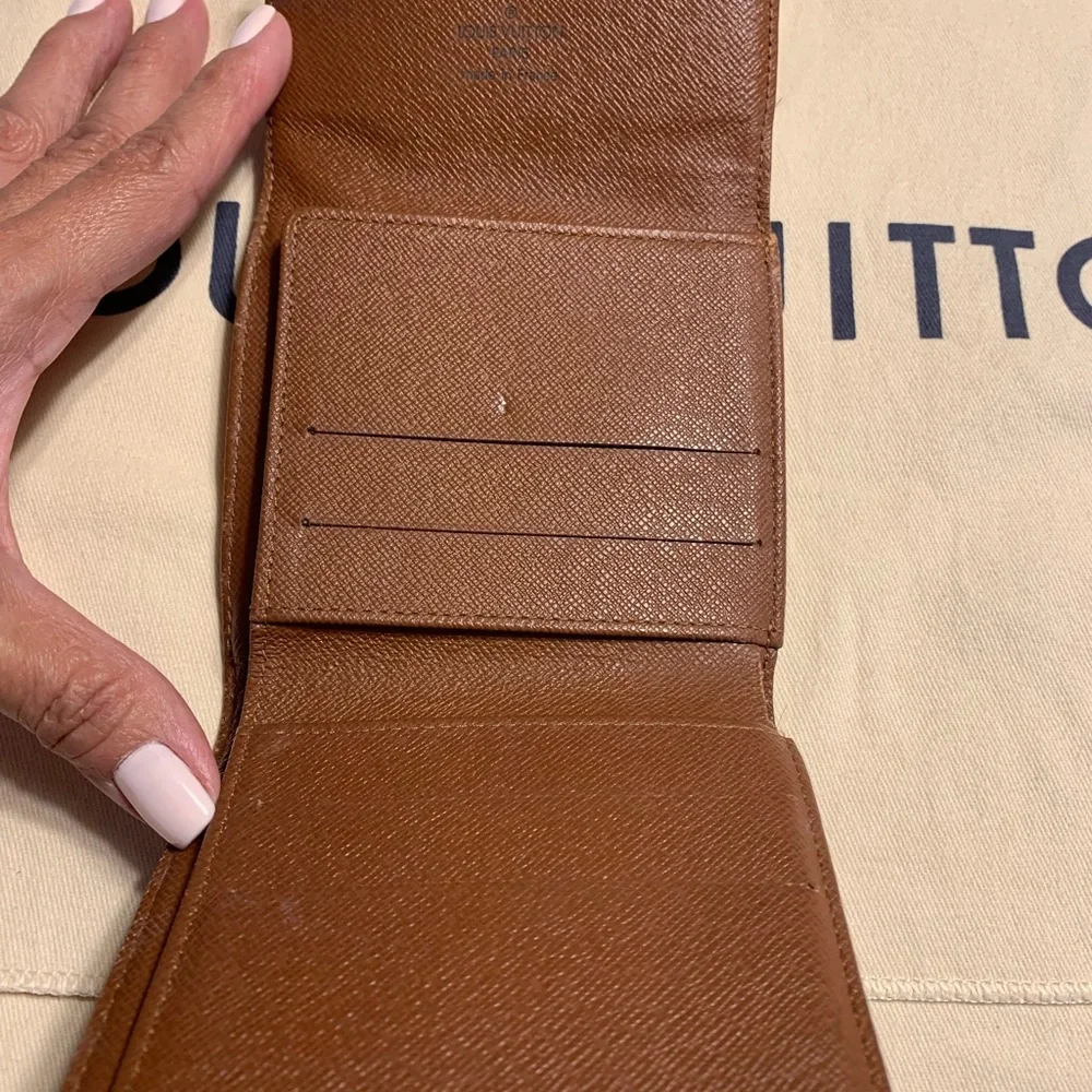 Louis Vuitton Portefeiulle Ellie’s Trifold Wallet - Picture 7 of 12